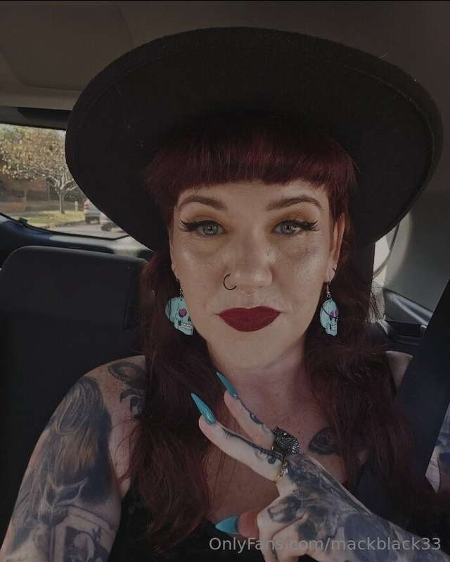 mackblack33