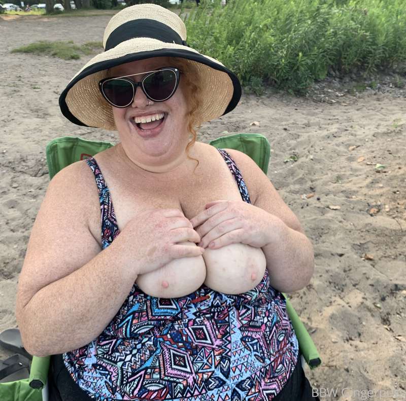 Titties need sun too! ☀️