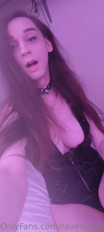 I'll be your Halloween treat for the night 😜