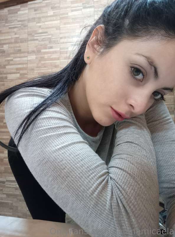 Sabías que todos mis videos y fotos están en mi página vip ?..