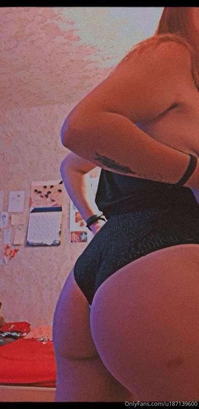 Just slap me my boy😚😈
jen mě plácni😈