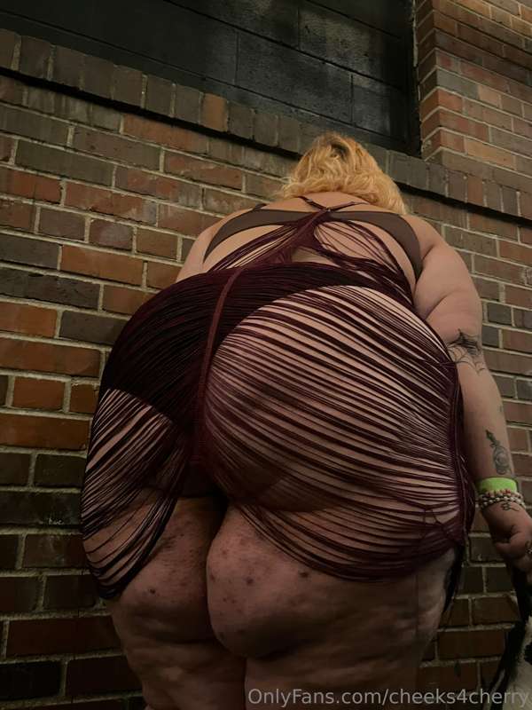 cheeks4cherry image #1