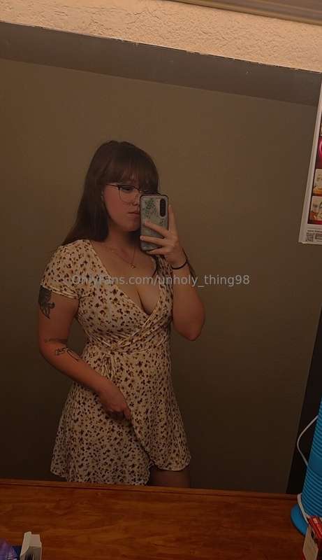 I wanna get absolutely railed in thus dress🥺😩