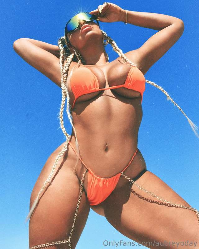 Changed up my profile pic, you like? 🥵