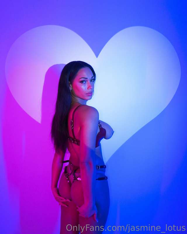 How much do you love me?😈