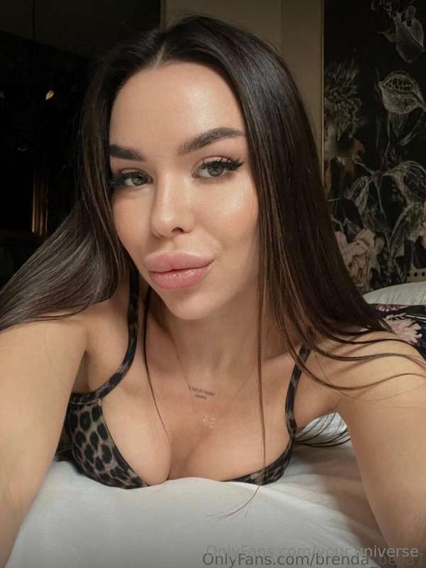 Follow for FREE @brenda_bella7 🤤 You won't be able to keep y..