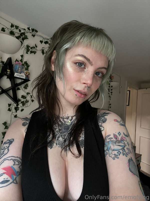 🙂‍↕️🧚🏻✨