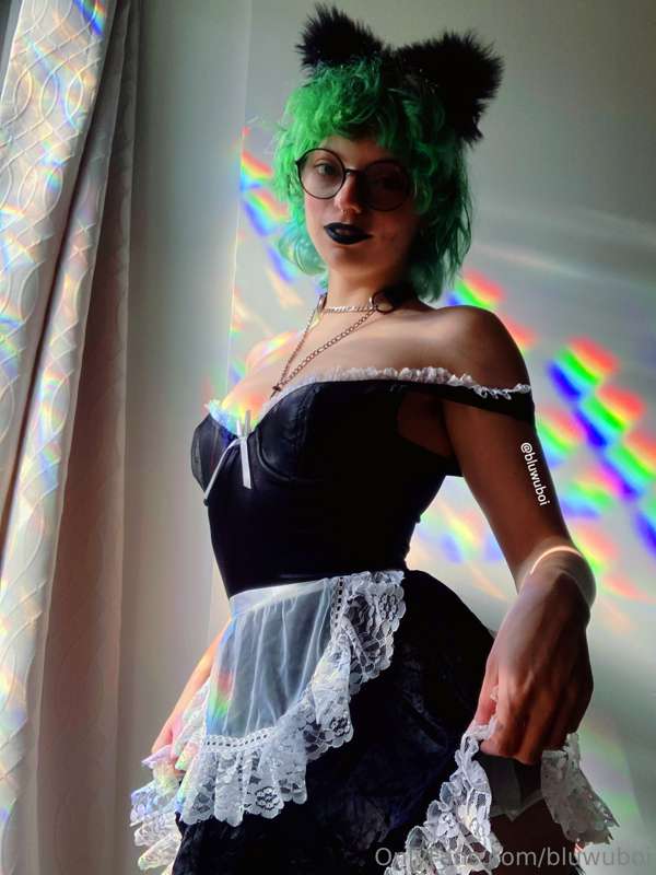 the prettiest lil catboy maid <3