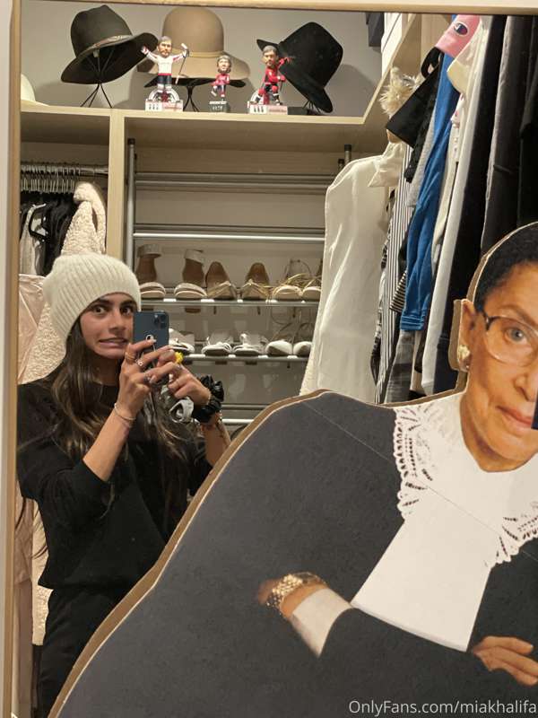 Foto 243 de Mia Khalifa en Tocromo