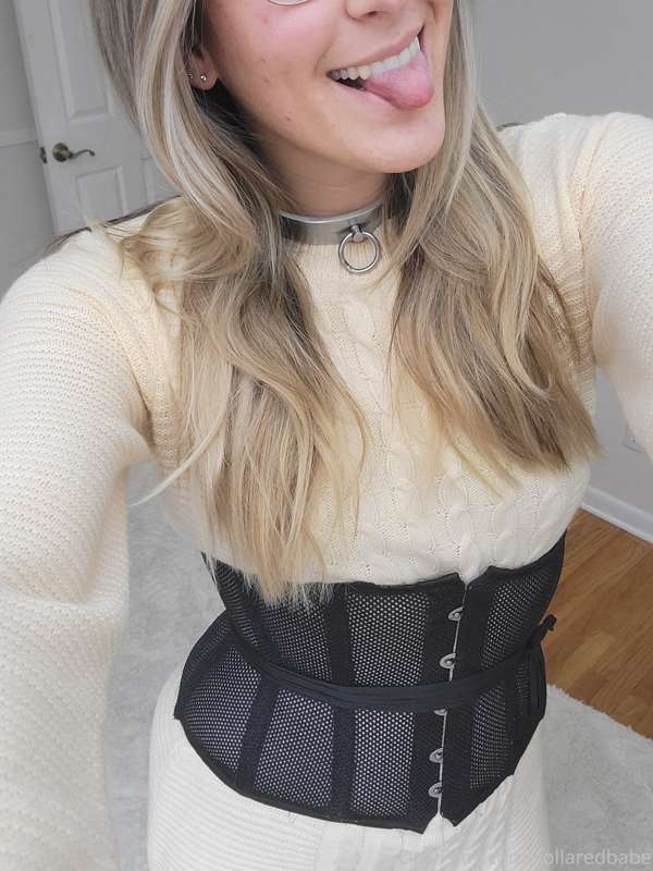 collaredbabe image #1