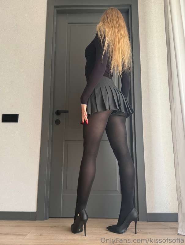 I love this skirt 🐰 do you?