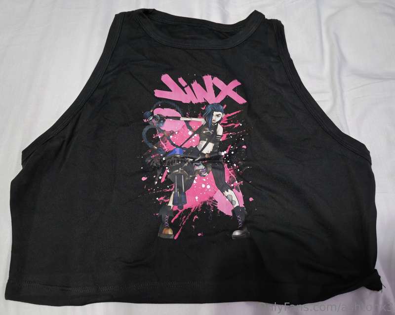 My arcane tank tops arrived!! 😍 My favorite show.💖☺️