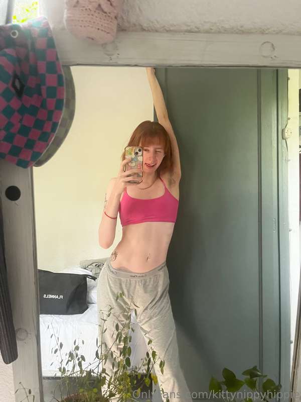 kittynippyhippie image #0