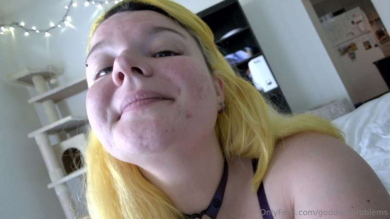 *the face of a girl who will suck your soul out thru your co..
