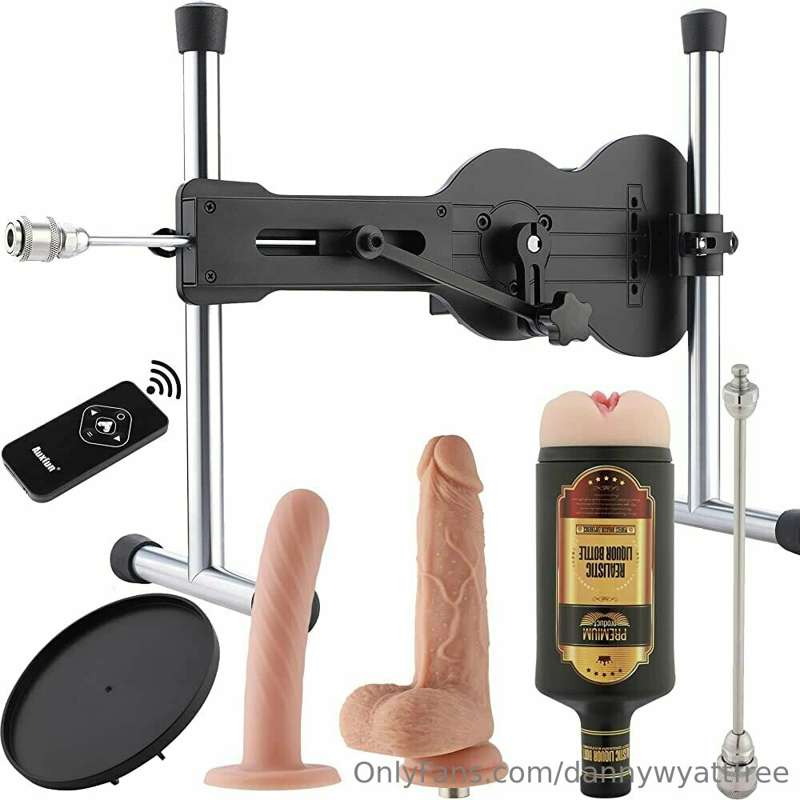 Watch me get fucked by this machine in a brand new solo TODA..