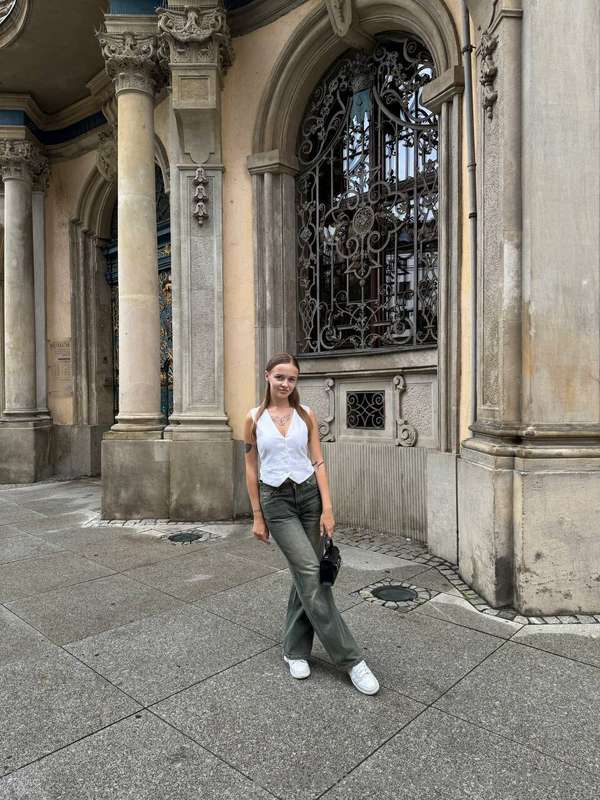 I so enjoy walking around the beautiful places of my city 🌆 ..
