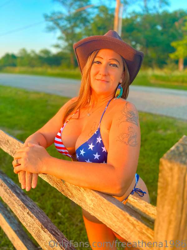 Memorial Day photos ! Too hot for Facebook