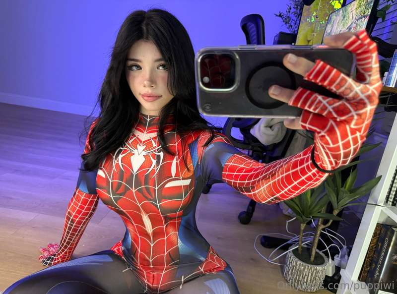 🕸️dm me🕸️