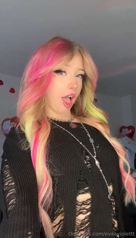 evaaviolettt photo