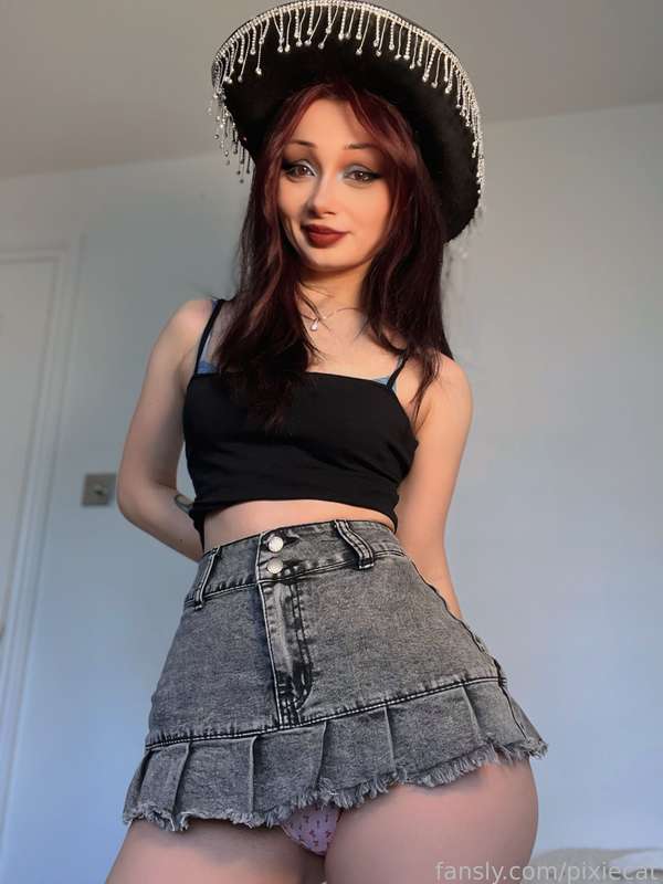 pixiecat image #8