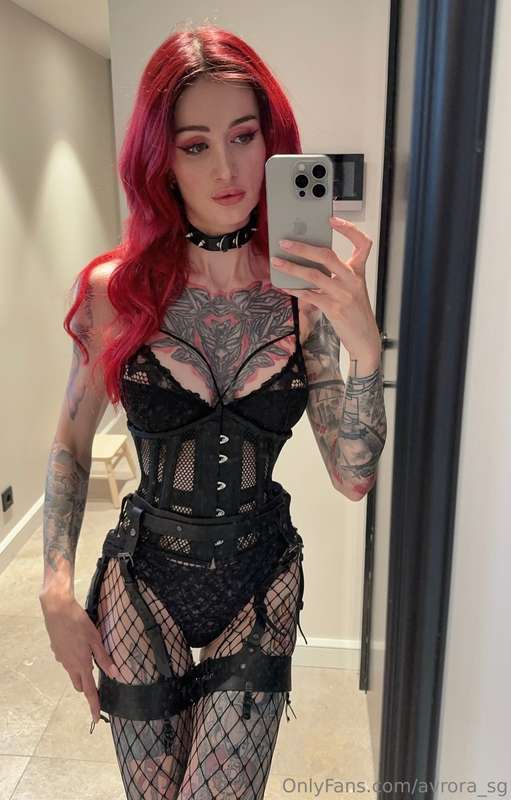 Worship your goddess 👽