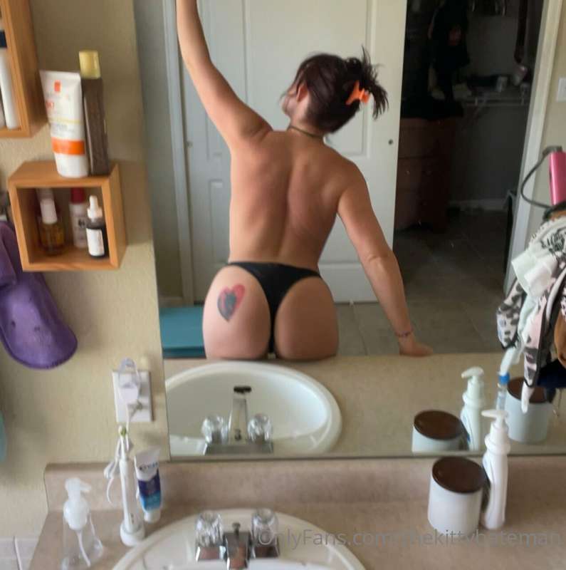 thekittybateman image #2