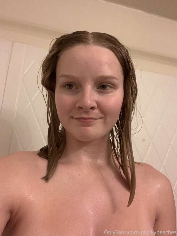 pluckypeaches image #3