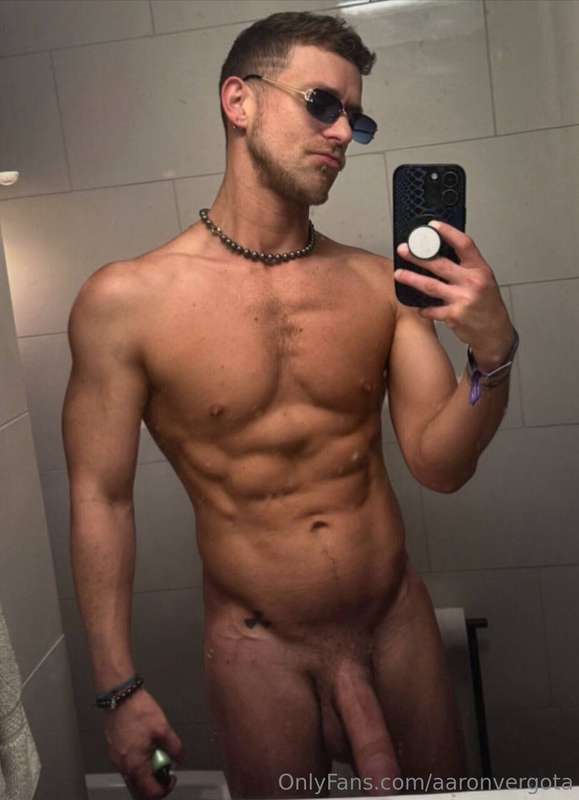 🤯 Kaden Hylls has one of the *BEST OnlyFans pages* in the wo..