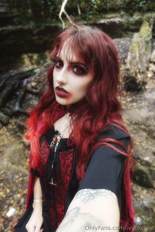 I like my victims scared and turned on at the same time 🦷🩸