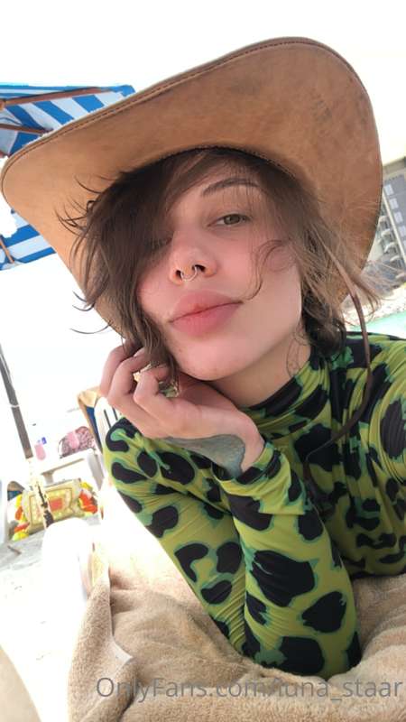 Don't worry, I can ride well. I can be your wild cowgirl. Bu..