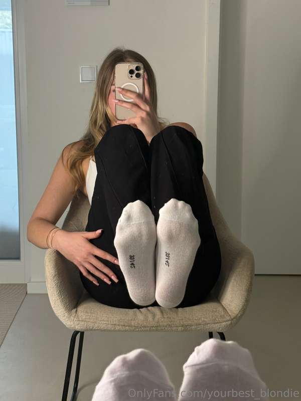yourbest_blondie