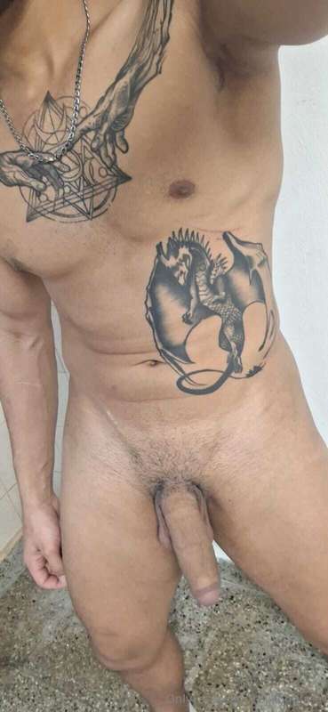 Follow this sexy Argentinian @unmorochosexy666 and his VIP p..