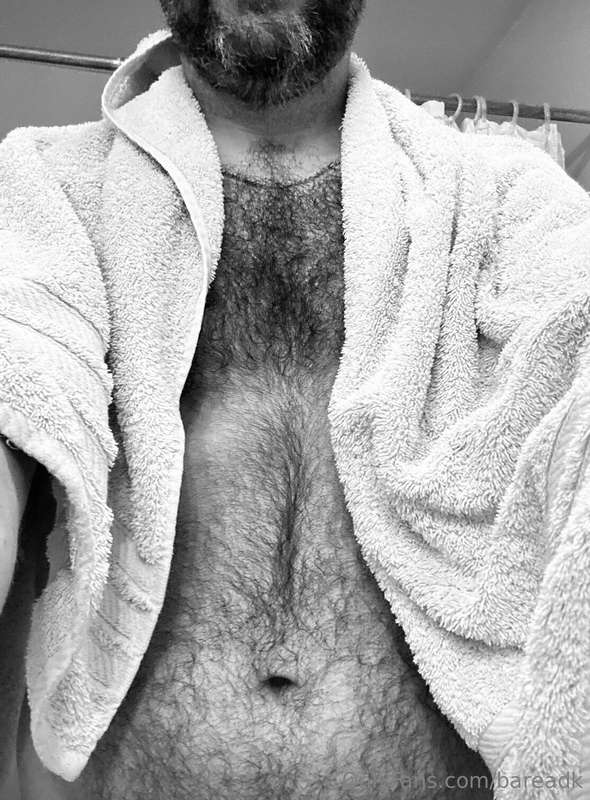 Shower fun this morning 😁😁 🚿 You like?? 🐻