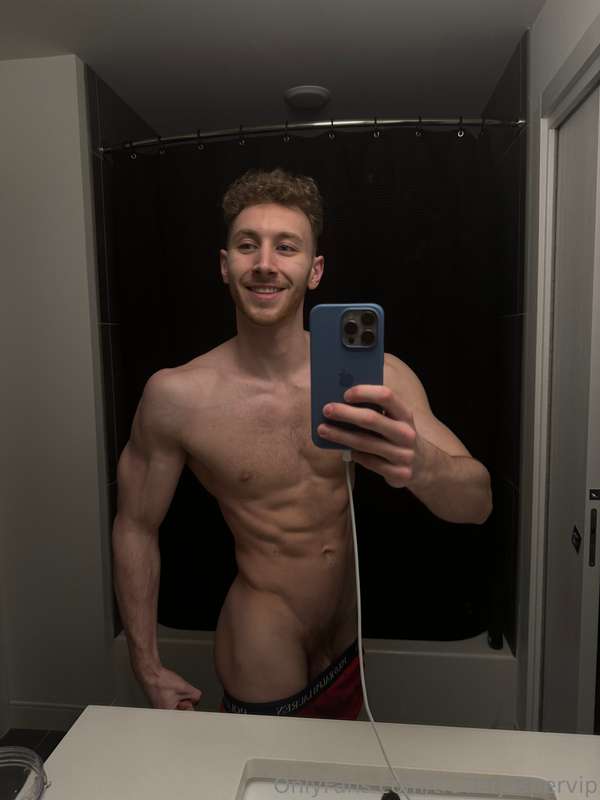 Pull my pants down and suck me like a juice box 🧃