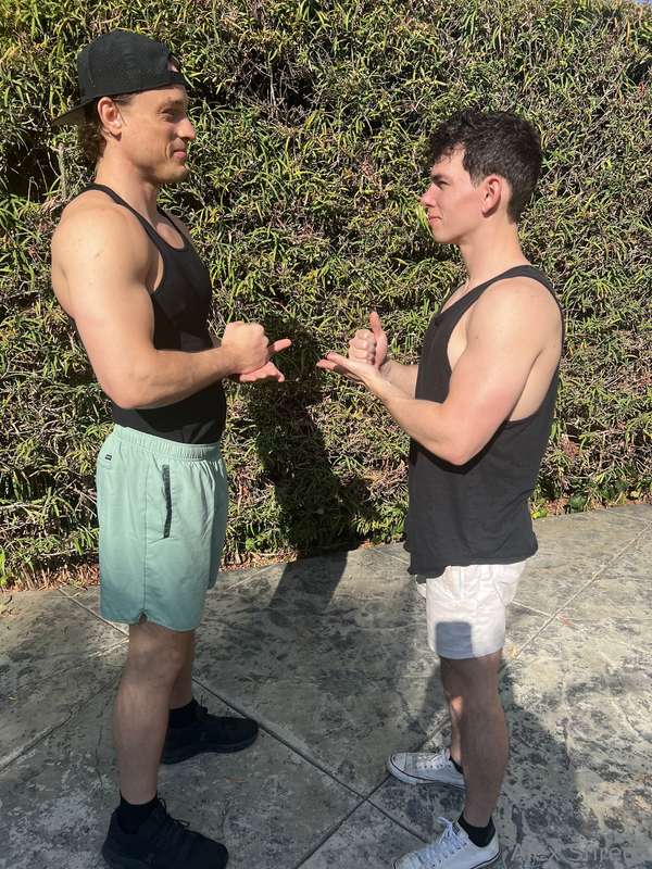 👀 Whoever loses will be naked. Who will win? 👀 Place your be..