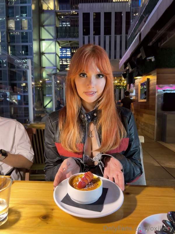me or dessert? 