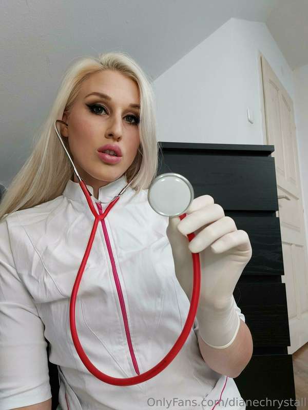 Do you have an appointment? Dr. Diane is ready to examine yo..