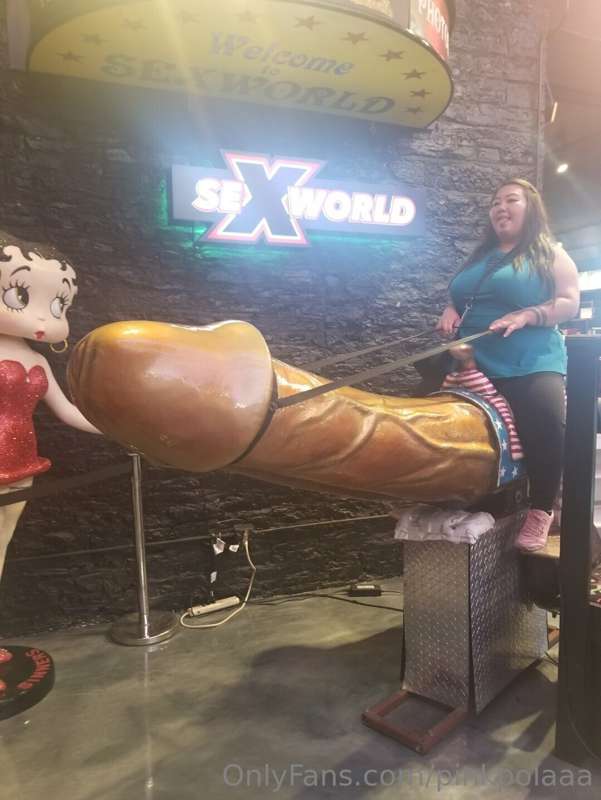 I always wanted a dong so I could tell people to ride me. 😁 ..