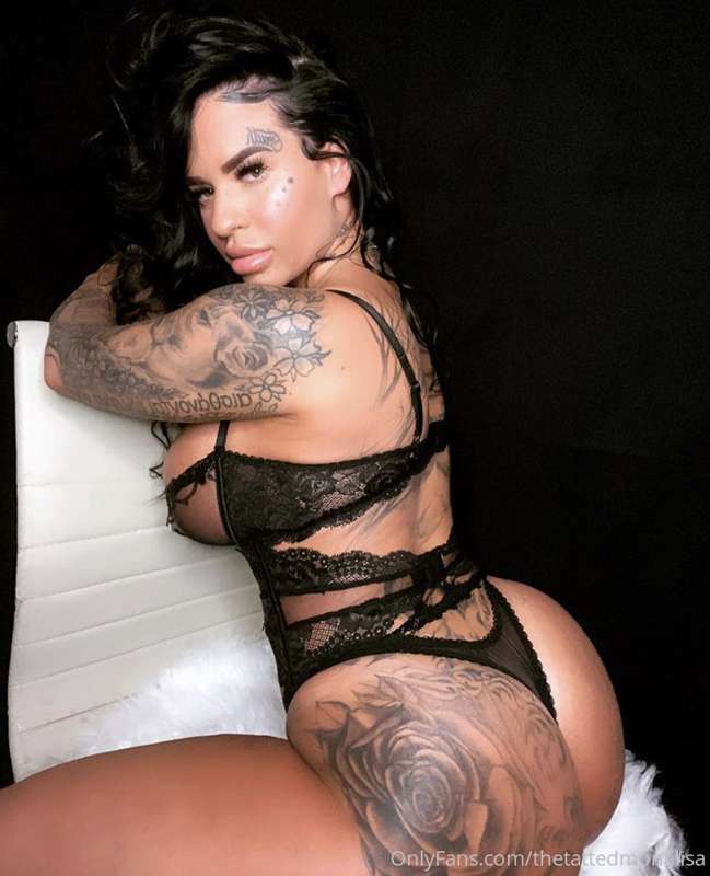 Do you want it from the front or the back baby ??!👅🍑🍑