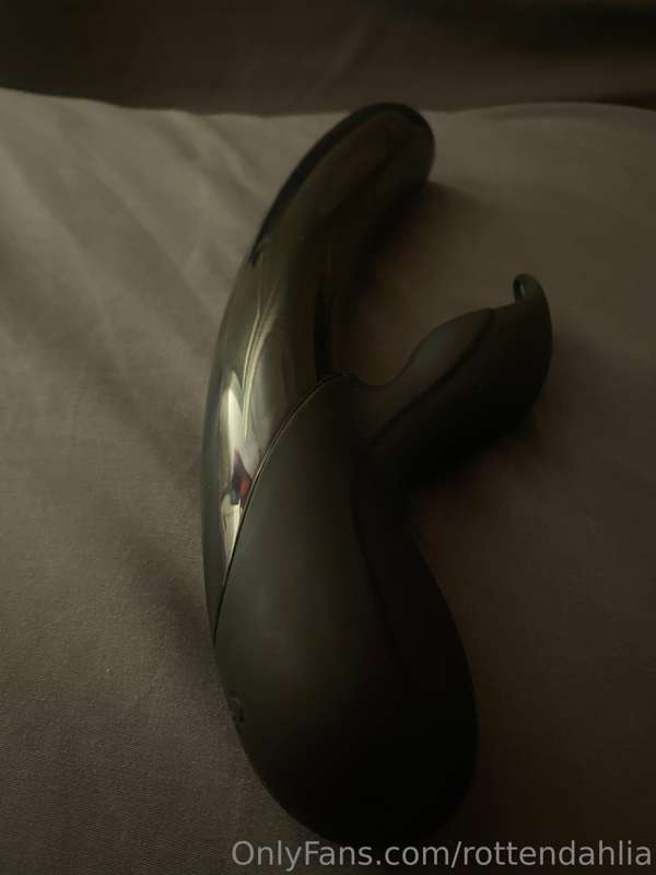 I got a new toy and I’m getting wet just thinking about usin..