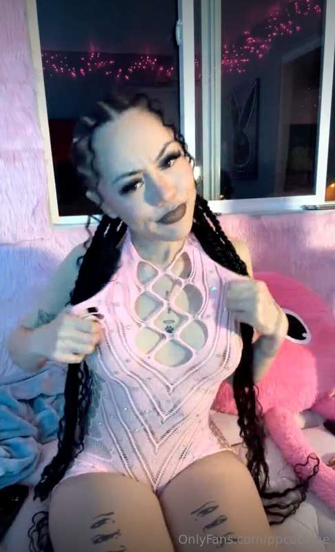 check your dms for discounted videos all day xoxo