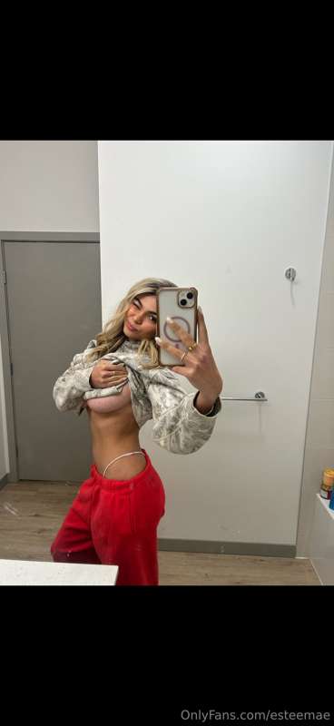 esteemae image #0