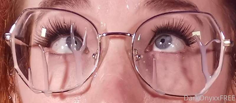 💦 GLASSES CUMSHOT - 3 pictures 💦

Cum on my naughty school g..