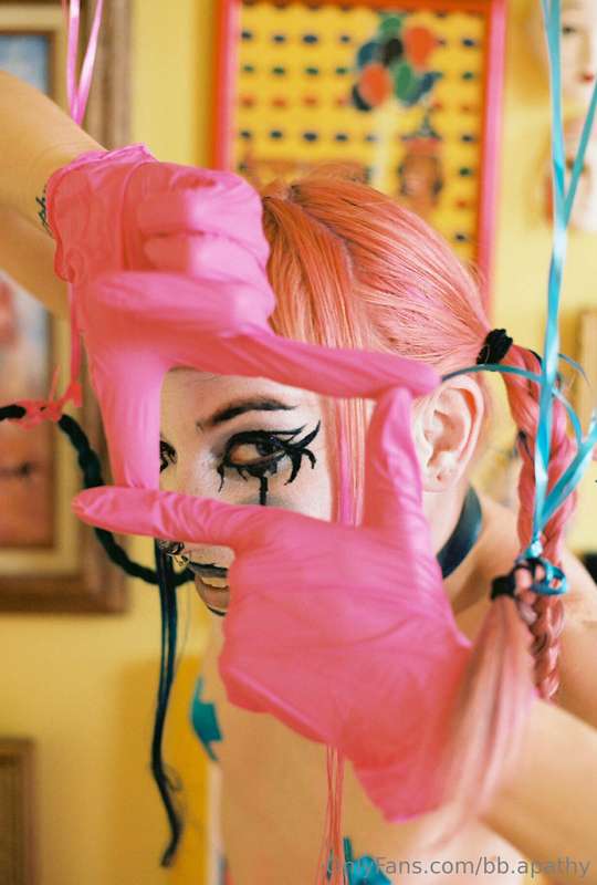 bb.apathy image #0