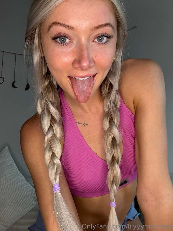 lilyyymonroee