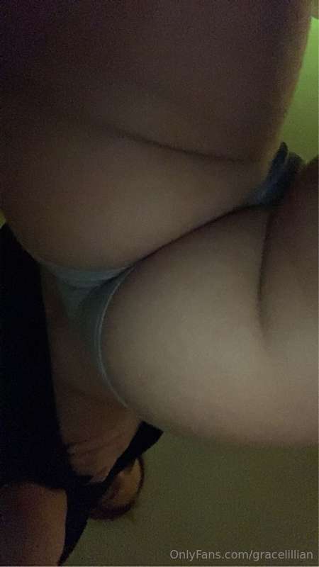 Wanna see it without the panties??💕