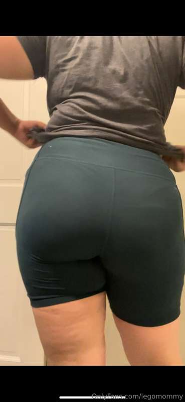 Wanna see me take everything off before I get in the shower?