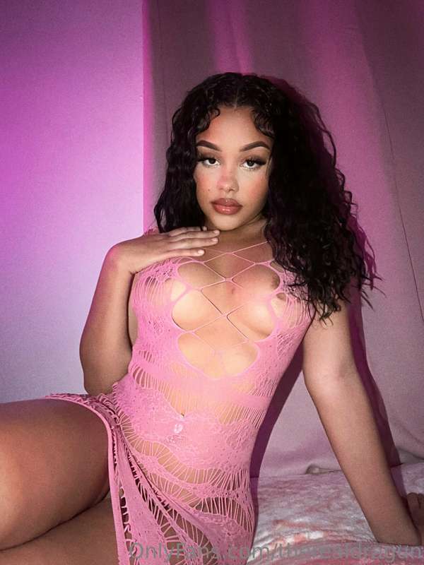 She in ha mood 😈🥰