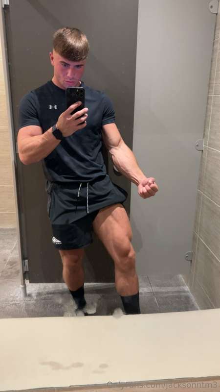 I know you like a gym boy x https://onlyfans.com/jacksonntm/..