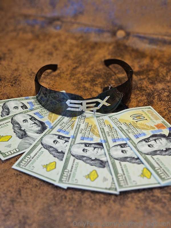 ✨️ Starting a week in abundance 💯💵💵💵